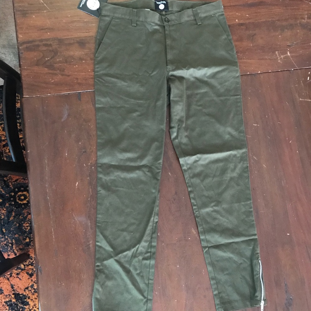 Men’s BooHoo hunter green pants size 32